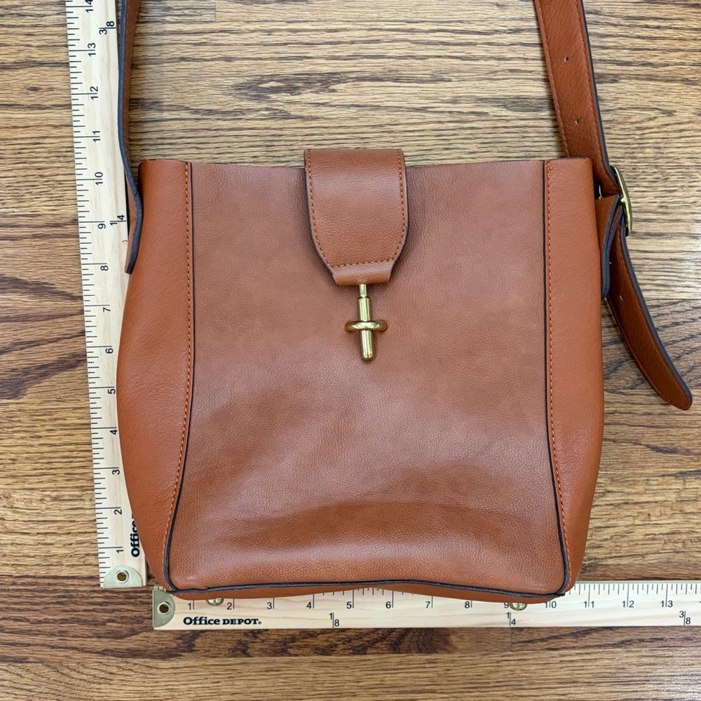 Vegan Leather Bucket Shoulder Bag - Picture 5 of 9
